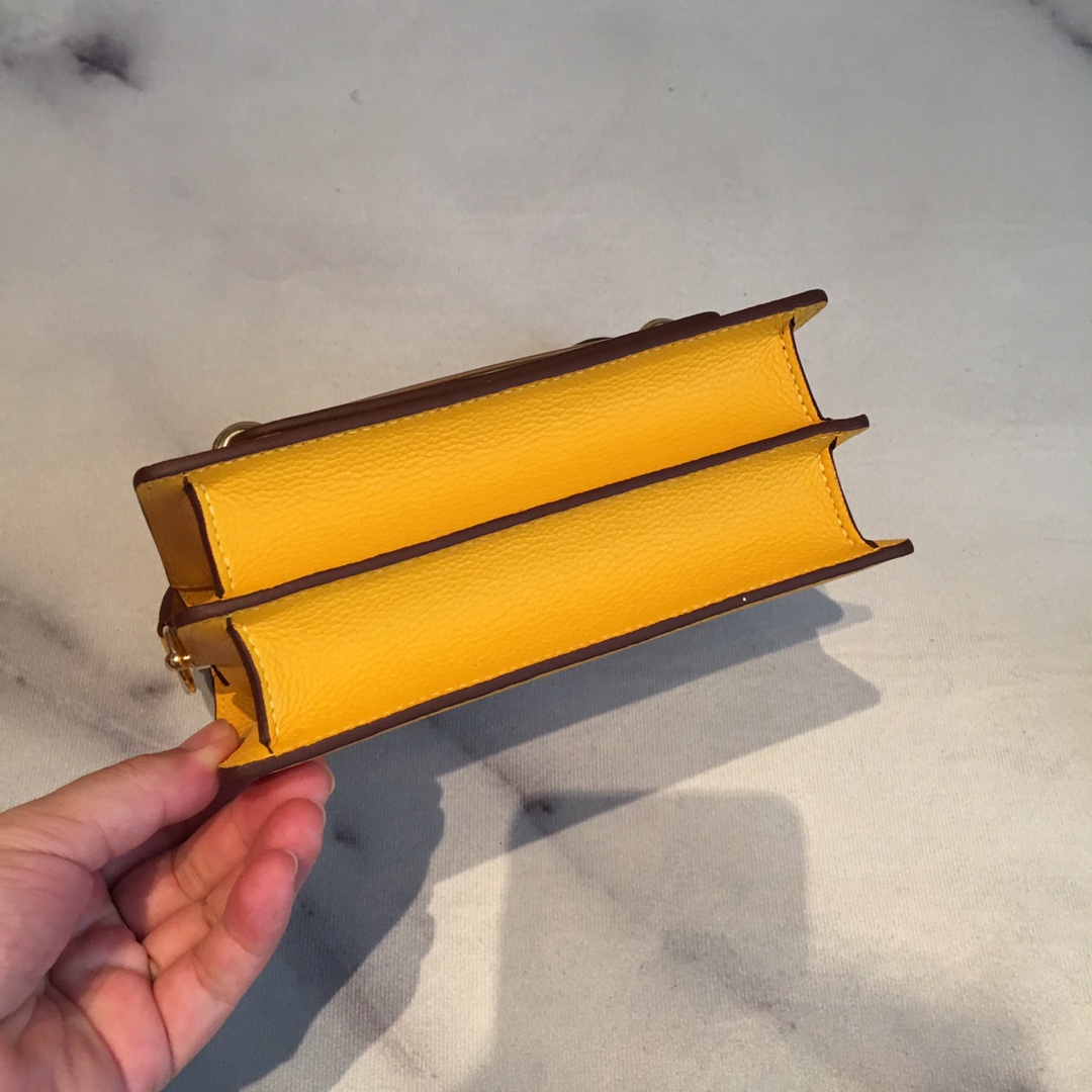 에르메스 룰리스18 옐로우 금장 에버컬러